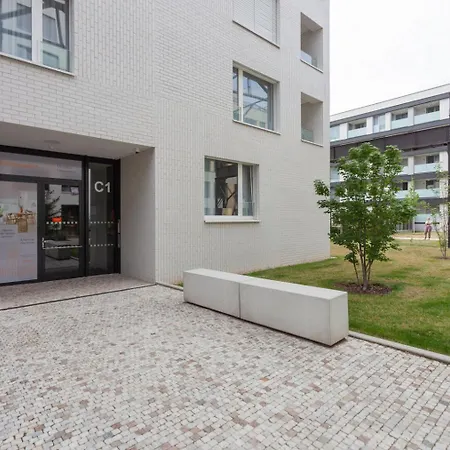 Blueground 7 Furnished Dox Museum Prg-21 アパート プラハ